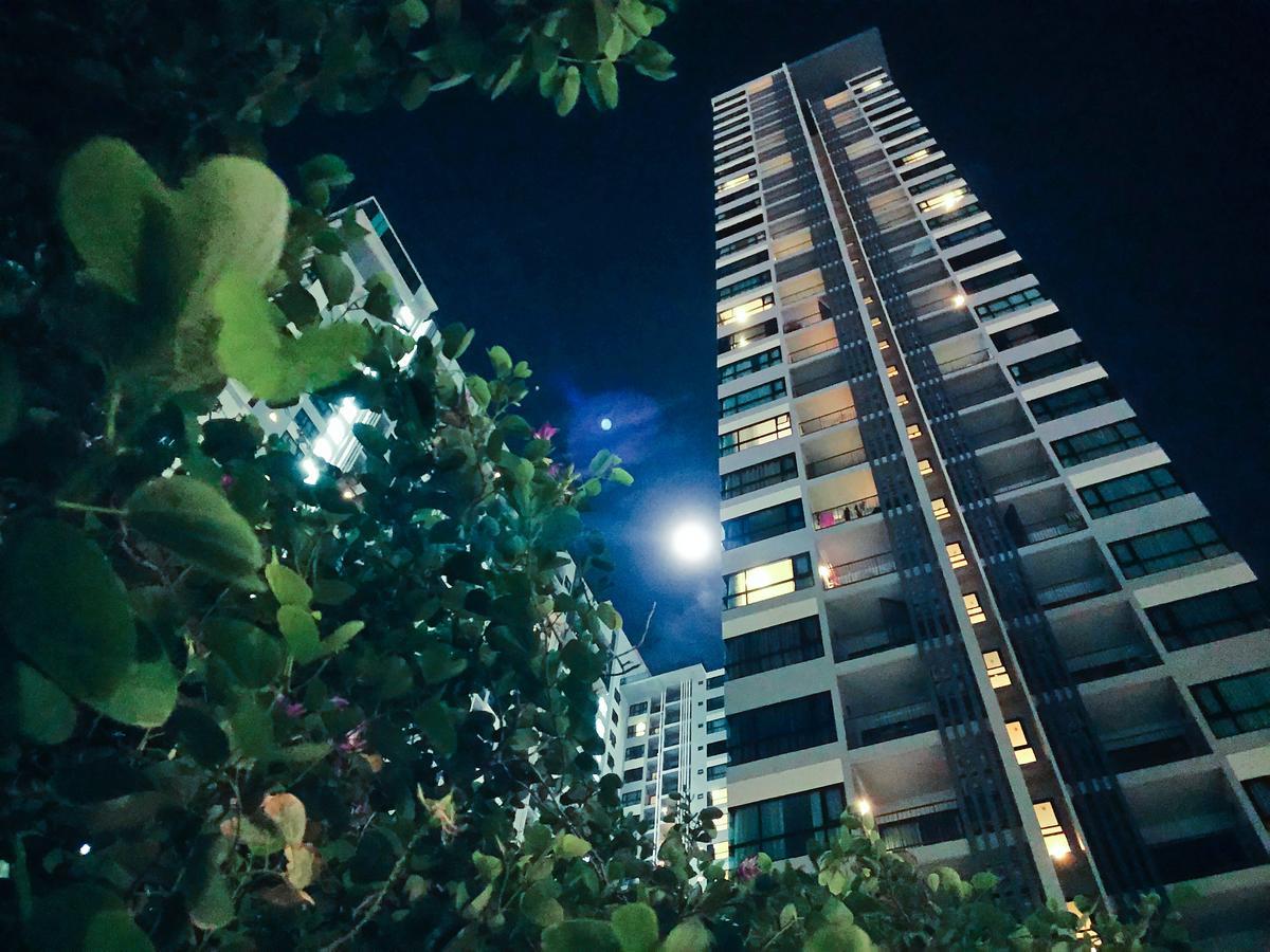 The Base Pattaya 芭提雅基地公寓 ภายนอก รูปภาพ